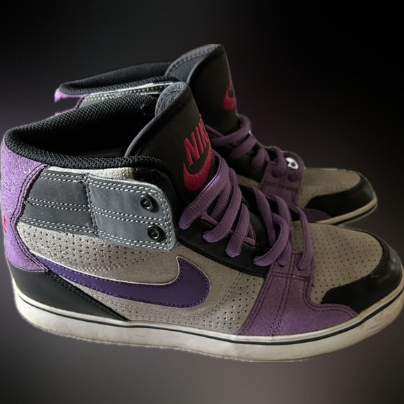 Nike Dunk High SB sneakers - Picture 1 of 3